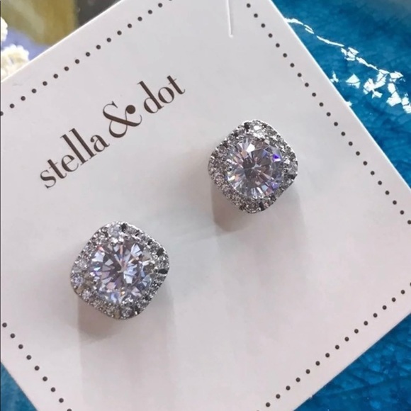 Stella & Dot cushion cut halo studs - Picture 2 of 9